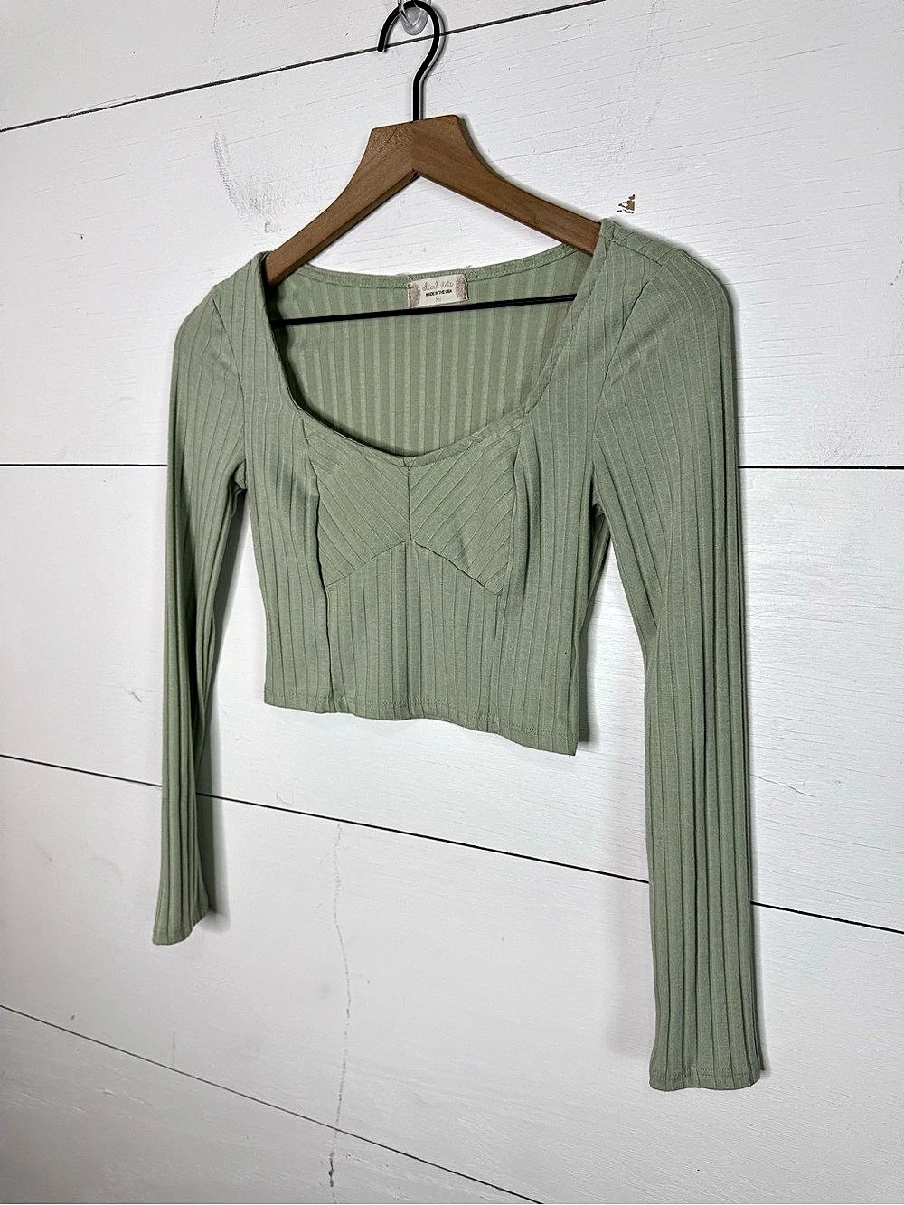 Altar’d State • Green Ribbed Long Sleeve Crop Top Size XS